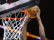 开云平台-鹈鹕逆转热火，卡鲁索三分雨点燃全场的简单介绍