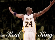 开云下载-卢卡库主宰比赛走向，爱尔兰硬仗取胜尤文，一场战术与意志的胜利