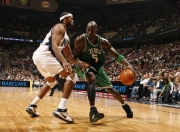 开云体育官网-雷霆对阵火箭，切特全程高能输出，新星崛起照亮赛场