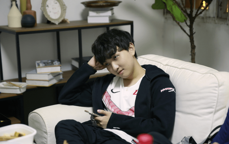 V5完胜LGD，BDD三分雨点燃全场的简单介绍