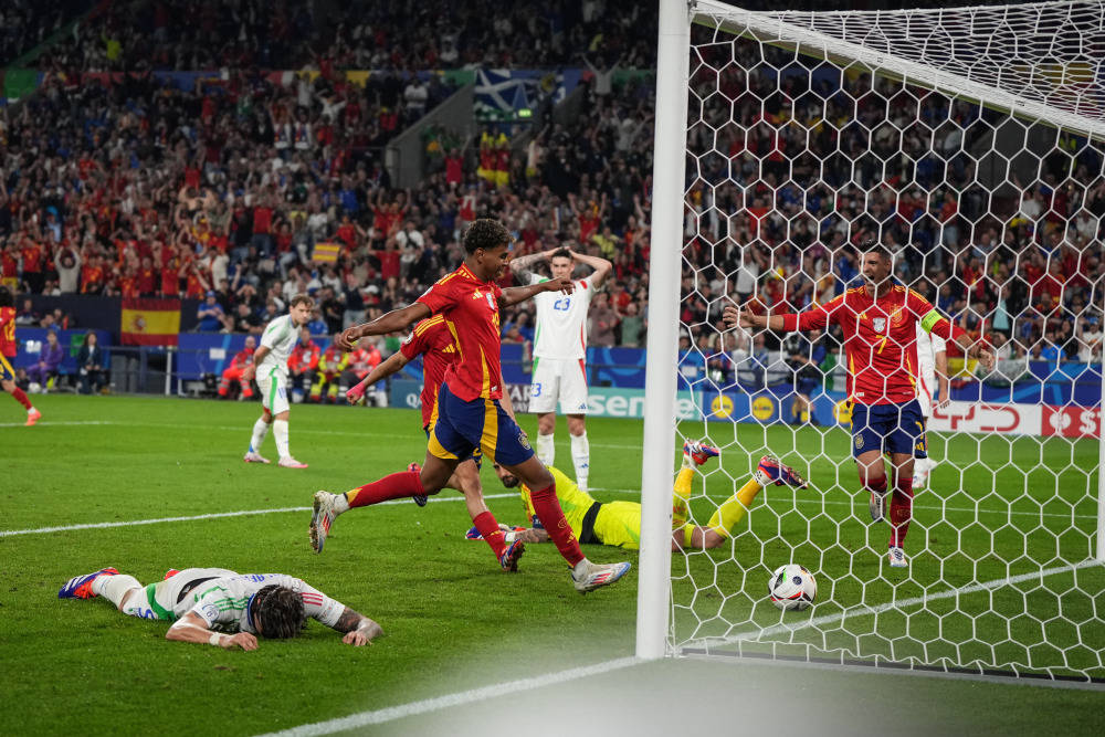 克罗地亚在欧洲杯中大胜匈牙利，取得胜利