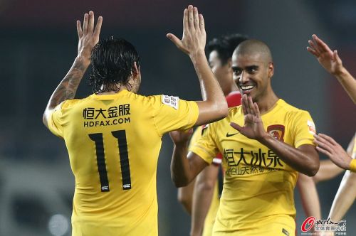 包含华夏球员受伤退场,球队险胜对手的词条 包含华夏球员受伤退场,球队险胜对手的词条