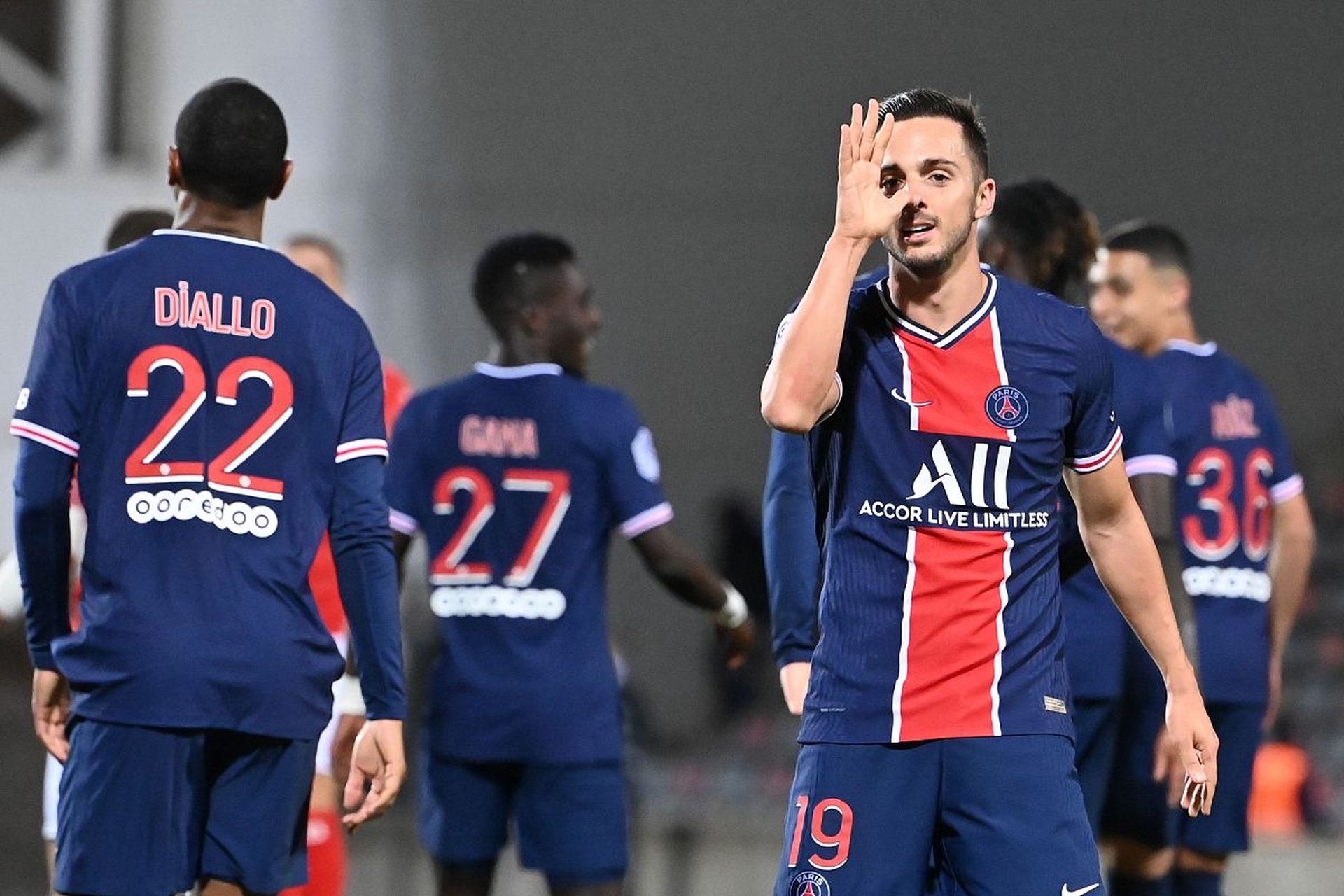 紧张对决：梅斯主场迎战巴黎圣日耳曼