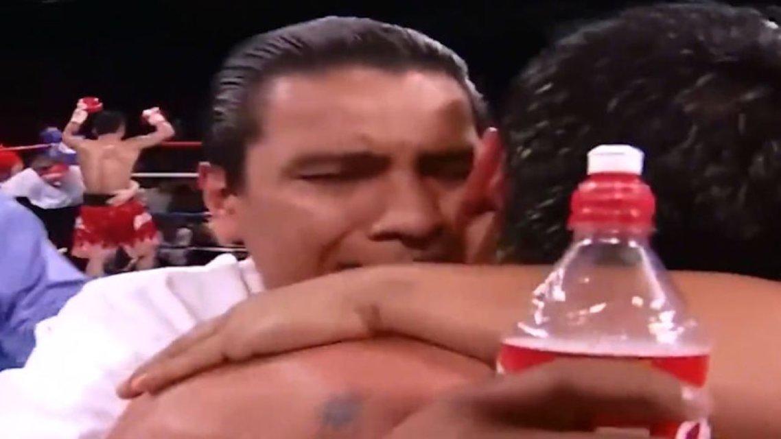 人队外线火力全开，轻松击败对手