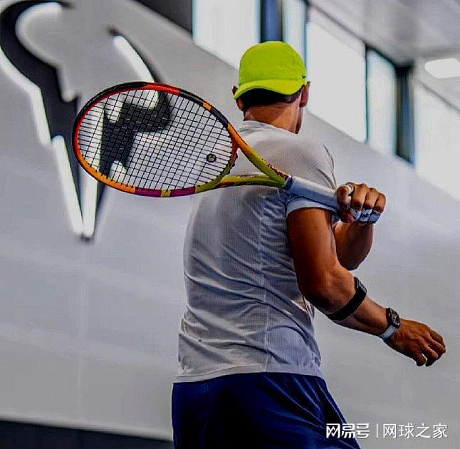 包含美国网球队血洗德国网球队，穆雷关键制胜的词条