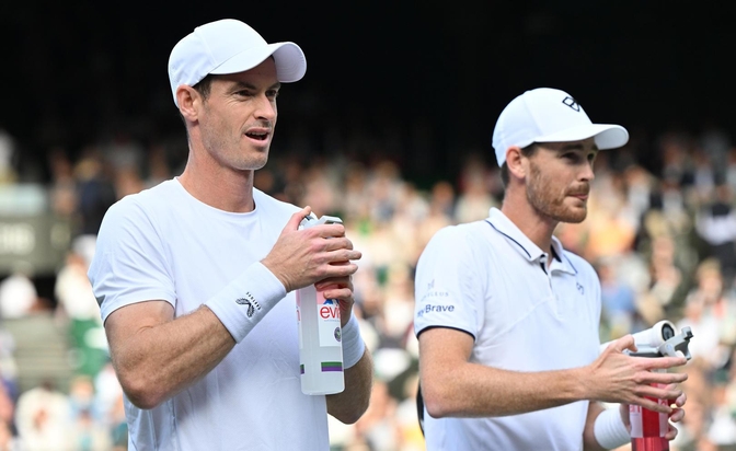 包含美国网球队血洗德国网球队，穆雷关键制胜的词条