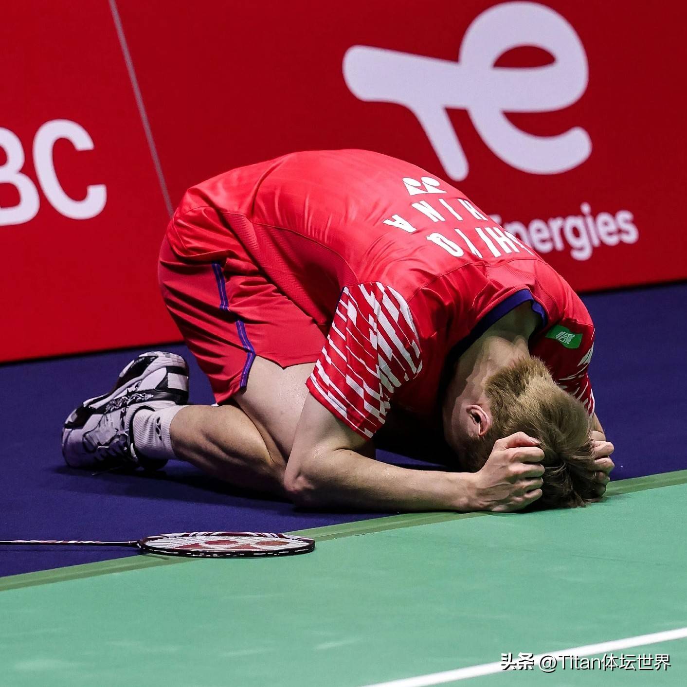 韩国队鏖战日本队,石宇奇统治全场的简单介绍 韩国队鏖战日本队,石宇奇统治全场的简单介绍