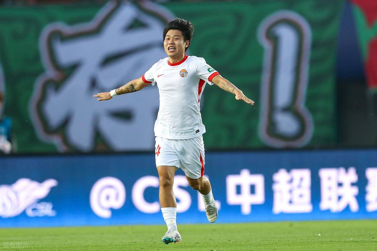 火爆场面：球员间的拉锯战越发激烈