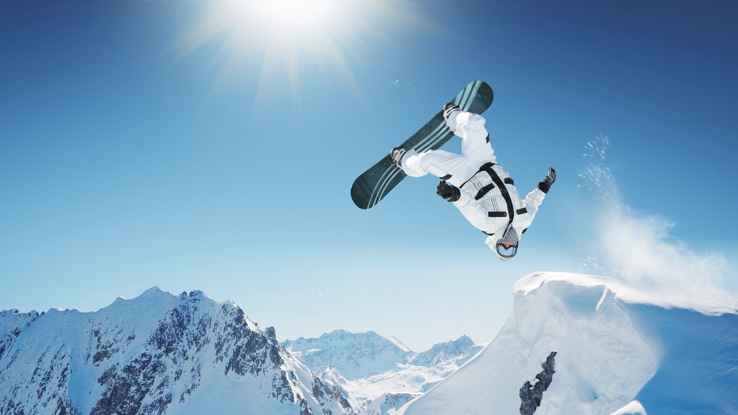 拜仁踏平里昂，维尼修斯成为关键先生，一场战术与意志的胜利